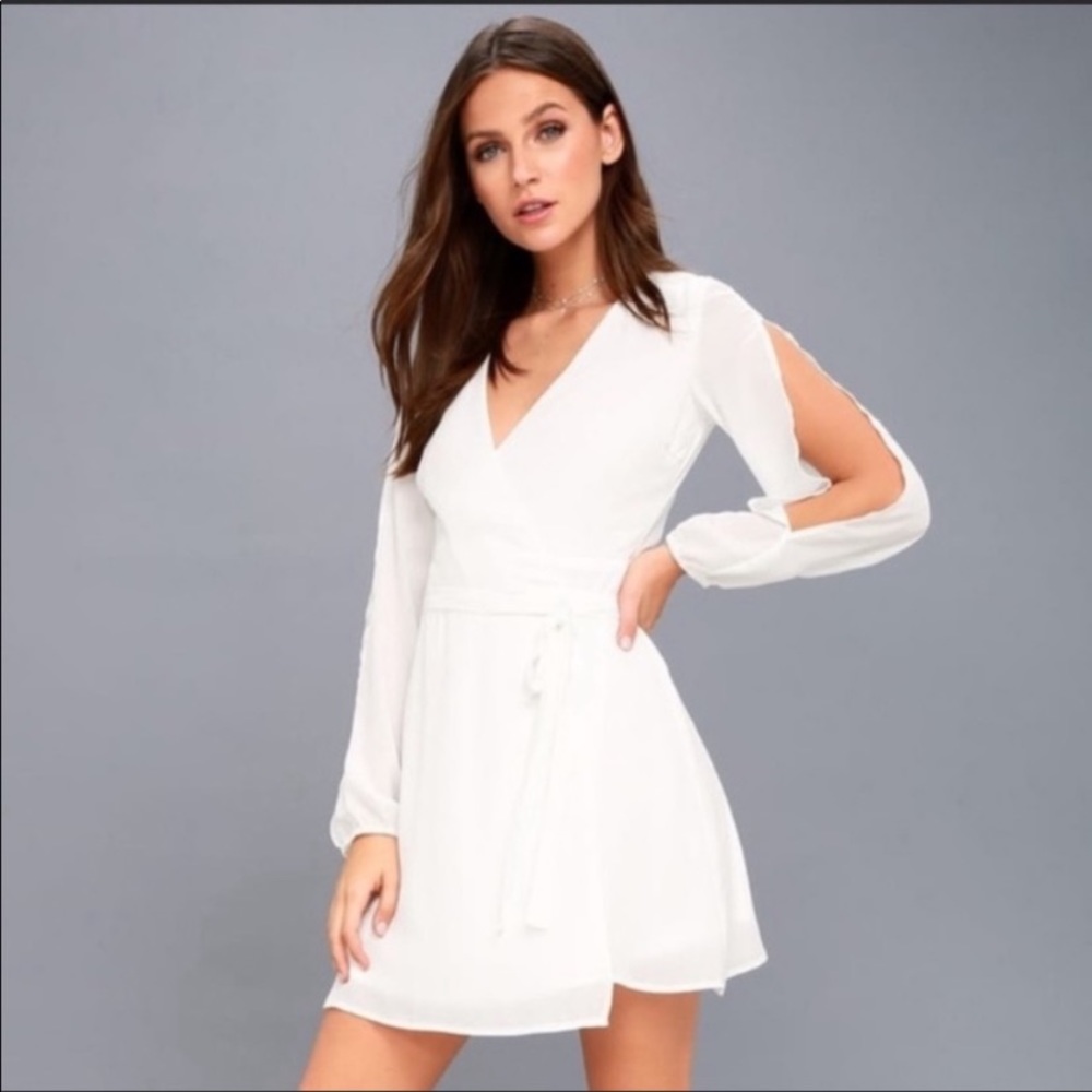 Lulus white wrap dress size XS